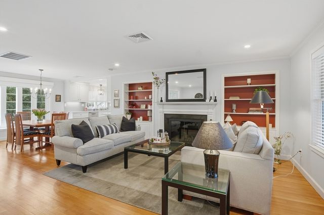 37 Westwood Road, Shrewsbury, MA 01545