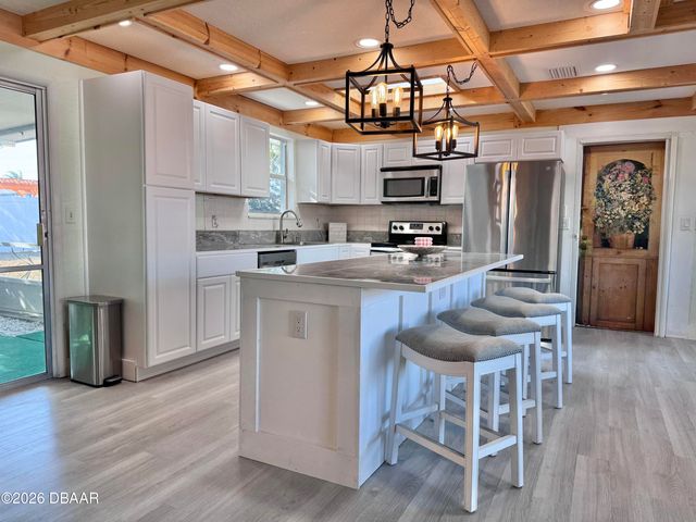 3041 N Oleander Avenue, Daytona Beach, FL 32118