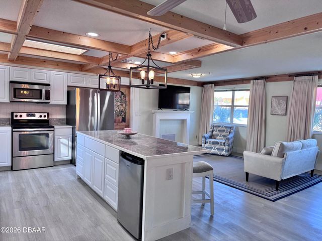 3041 N Oleander Avenue, Daytona Beach, FL 32118