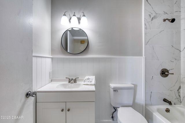 3041 N Oleander Avenue, Daytona Beach, FL 32118