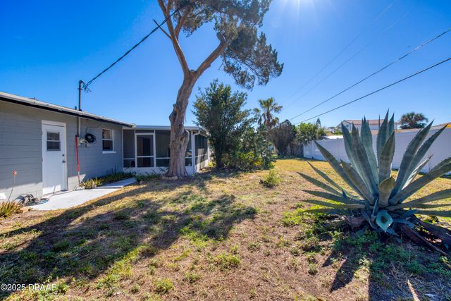 3041 N Oleander Avenue, Daytona Beach, FL 32118