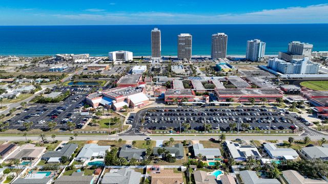 3041 N Oleander Avenue, Daytona Beach, FL 32118