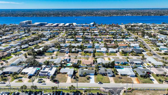 3041 N Oleander Avenue, Daytona Beach, FL 32118