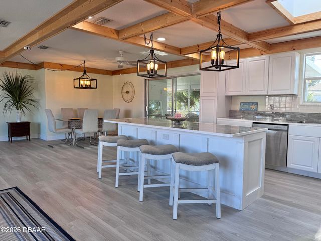 3041 N Oleander Avenue, Daytona Beach, FL 32118