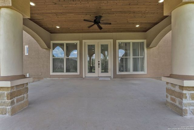 1342 FRESHWATER DR, Bulverde, TX 78163