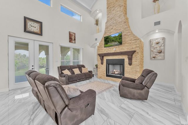 1342 FRESHWATER DR, Bulverde, TX 78163