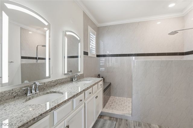 9551 Albero CT, Fort Myers, FL 33908