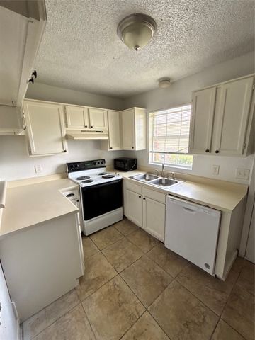 804 Saint Andrews Court, Garland, TX 75043