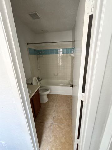 804 Saint Andrews Court, Garland, TX 75043