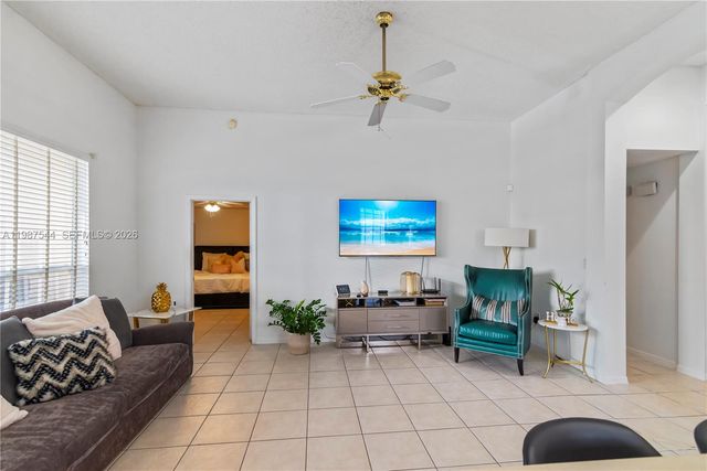 1886 NW 145th Ter, Pembroke Pines, FL 33028