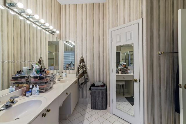 1886 NW 145th Ter, Pembroke Pines, FL 33028