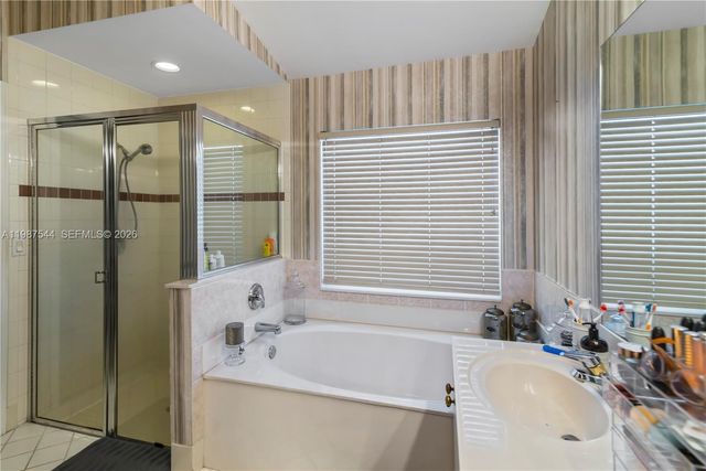 1886 NW 145th Ter, Pembroke Pines, FL 33028