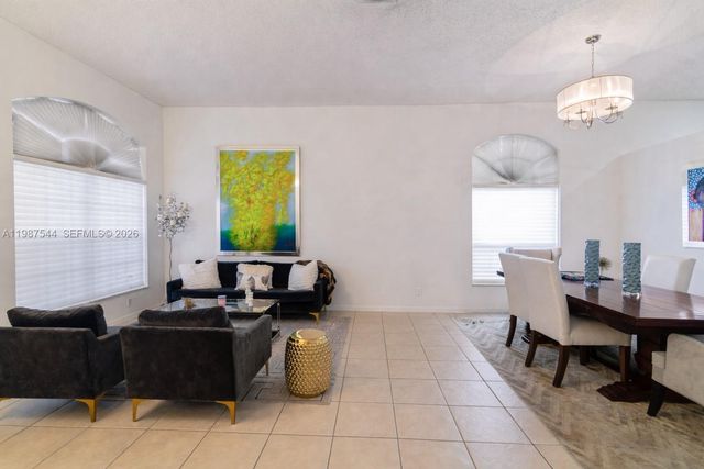 1886 NW 145th Ter, Pembroke Pines, FL 33028