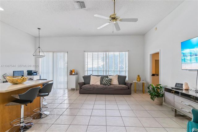 1886 NW 145th Ter, Pembroke Pines, FL 33028