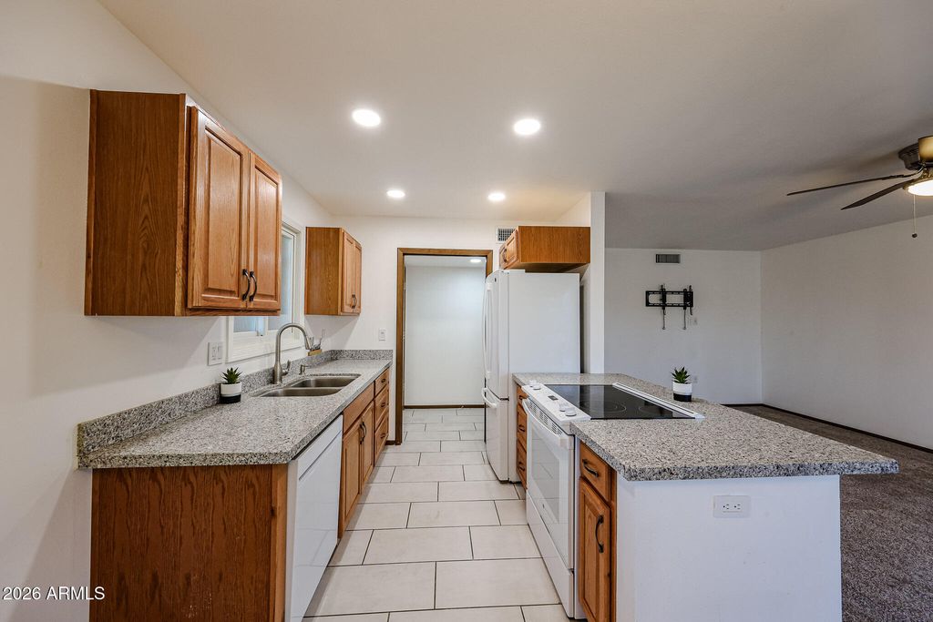 13232 N 98TH Avenue M, Sun City, AZ 85351 — photo 4