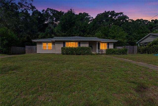 1210 Buena Drive W, Mobile, AL 36605