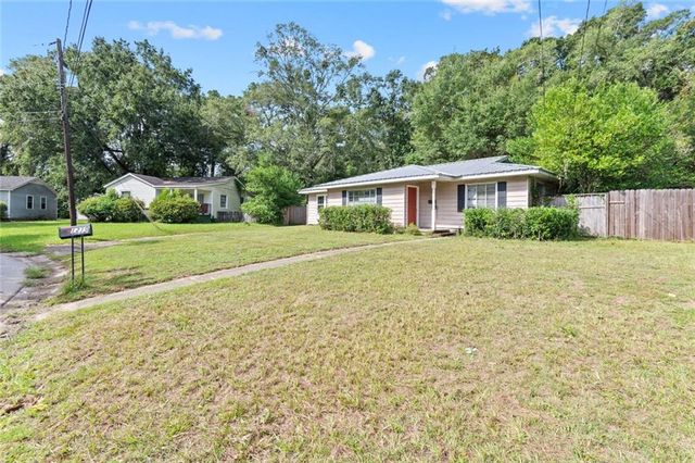 1210 Buena Drive W, Mobile, AL 36605