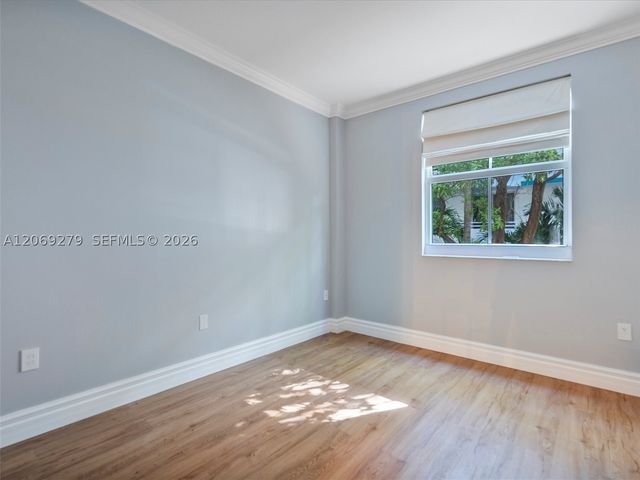 9172 Collins Ave 216, Surfside, FL 33154