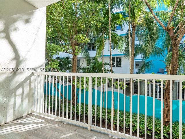9172 Collins Ave 216, Surfside, FL 33154