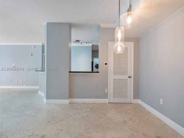 9172 Collins Ave 216, Surfside, FL 33154