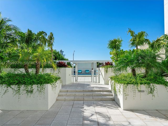 9172 Collins Ave 216, Surfside, FL 33154