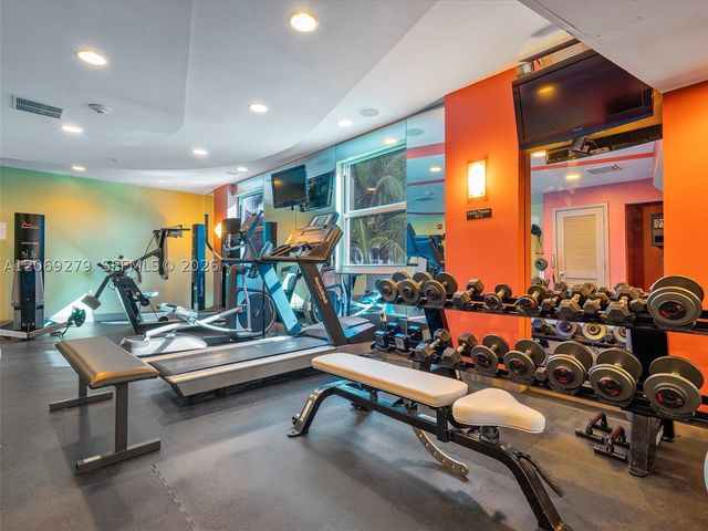 9172 Collins Ave 216, Surfside, FL 33154