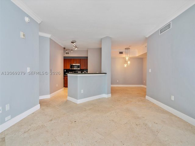 9172 Collins Ave 216, Surfside, FL 33154