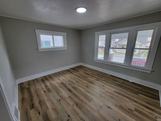 201 E Wildwood Avenue, Fort Wayne, IN 46806