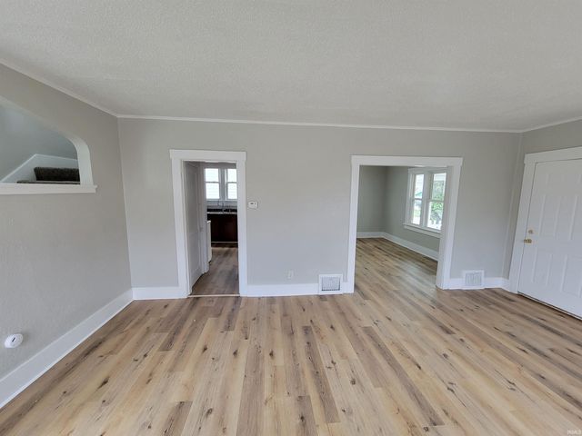 201 E Wildwood Avenue, Fort Wayne, IN 46806