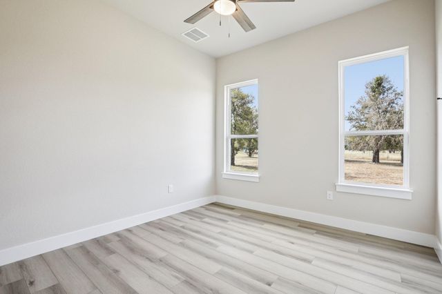 320 Yellow Ribbon TRL, Burnet, TX 78611