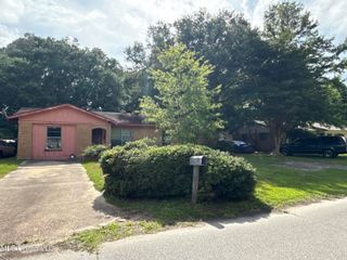 2617 State Street, Gautier, MS 39553