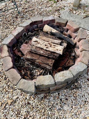 209 Cottonwood Drive, Mount Holly, NC 28120