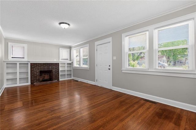 112 N Ash Avenue, Independence, MO 64053