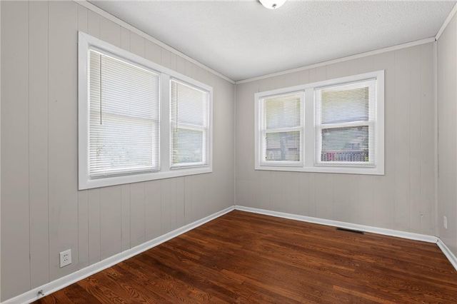 112 N Ash Avenue, Independence, MO 64053