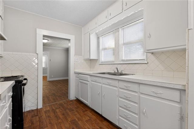 112 N Ash Avenue, Independence, MO 64053