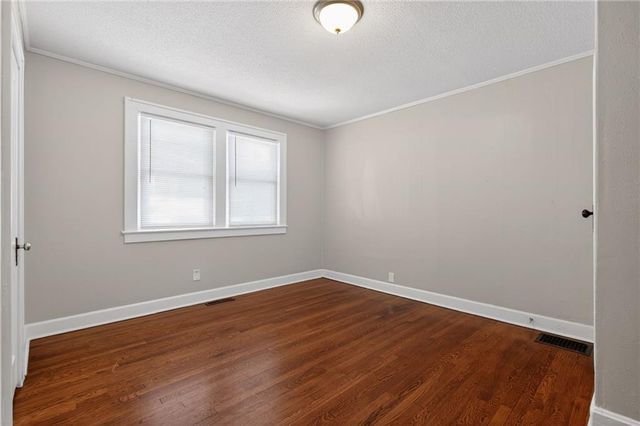 112 N Ash Avenue, Independence, MO 64053