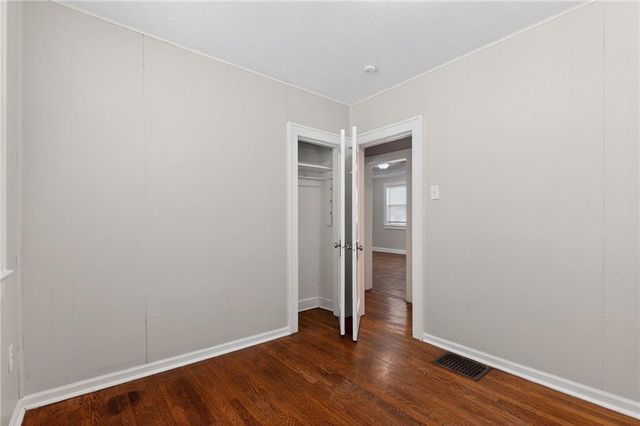 112 N Ash Avenue, Independence, MO 64053