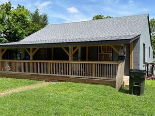 317 West Pleasant Street, Aurora, MO 65605