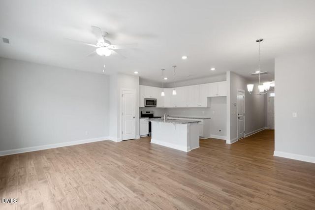 517 Eversden Drive, Zebulon, NC 27597