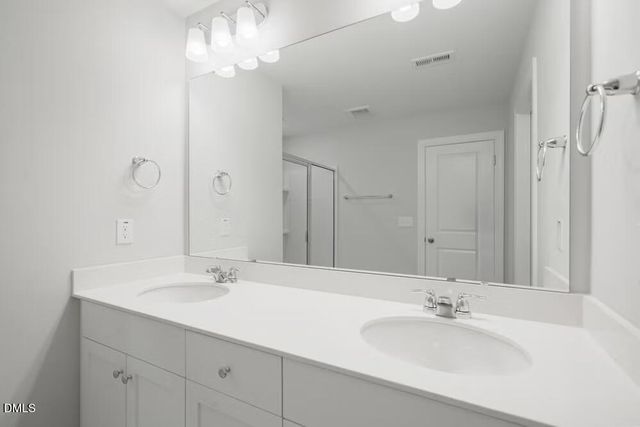 517 Eversden Drive, Zebulon, NC 27597