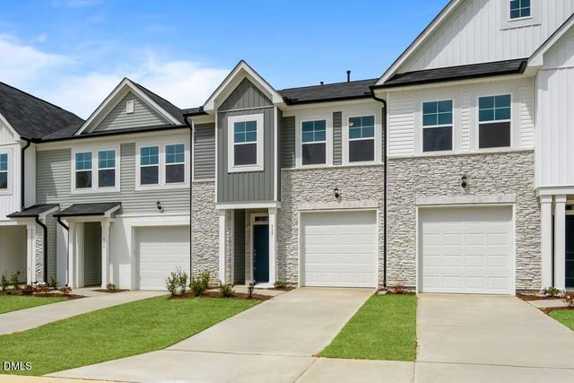 517 Eversden Drive, Zebulon, NC 27597