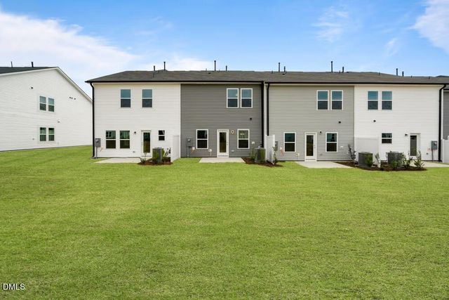 517 Eversden Drive, Zebulon, NC 27597