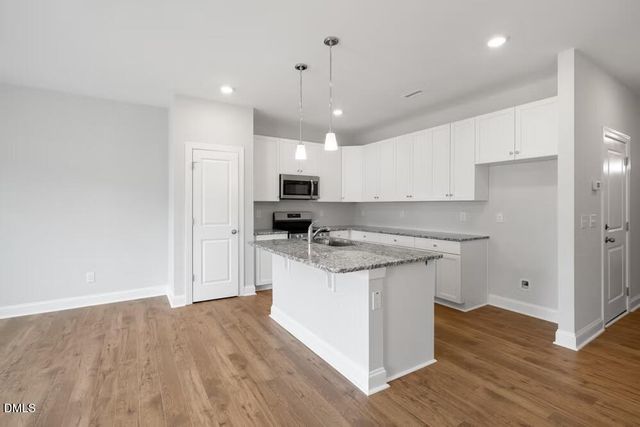 517 Eversden Drive, Zebulon, NC 27597