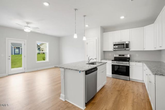 517 Eversden Drive, Zebulon, NC 27597