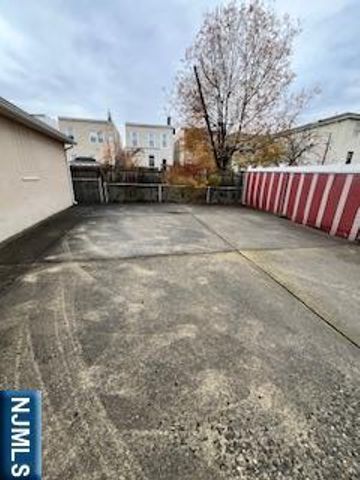 273 Danforth Avenue, Jersey City, NJ 07305