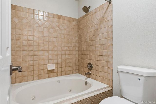 2910 W Long Circle D, Littleton, CO 80120