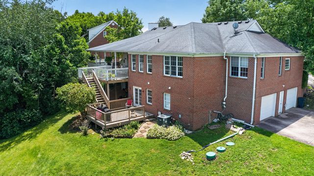 115 St Michaels Crossing, Danville, KY 40422