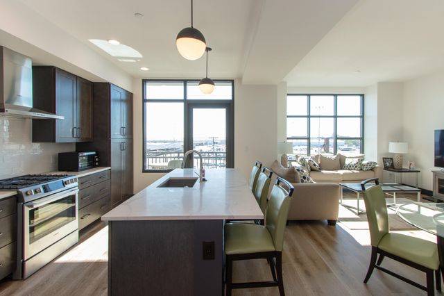 5 Gadsdenboro Street 505, Charleston, SC 29401