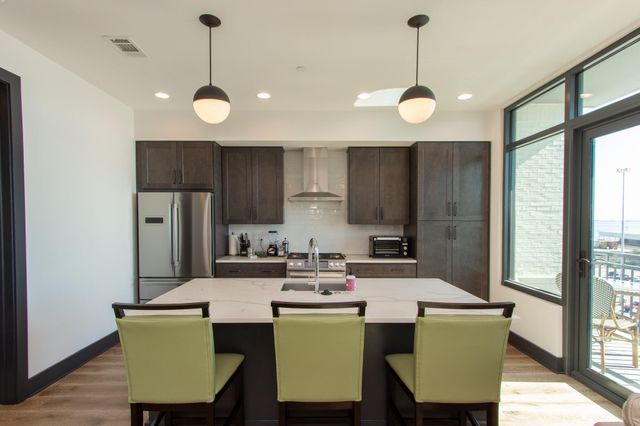 5 Gadsdenboro Street 505, Charleston, SC 29401