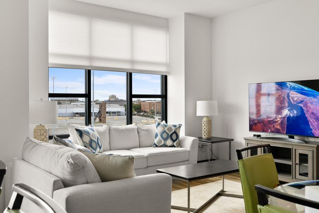 5 Gadsdenboro Street 505, Charleston, SC 29401